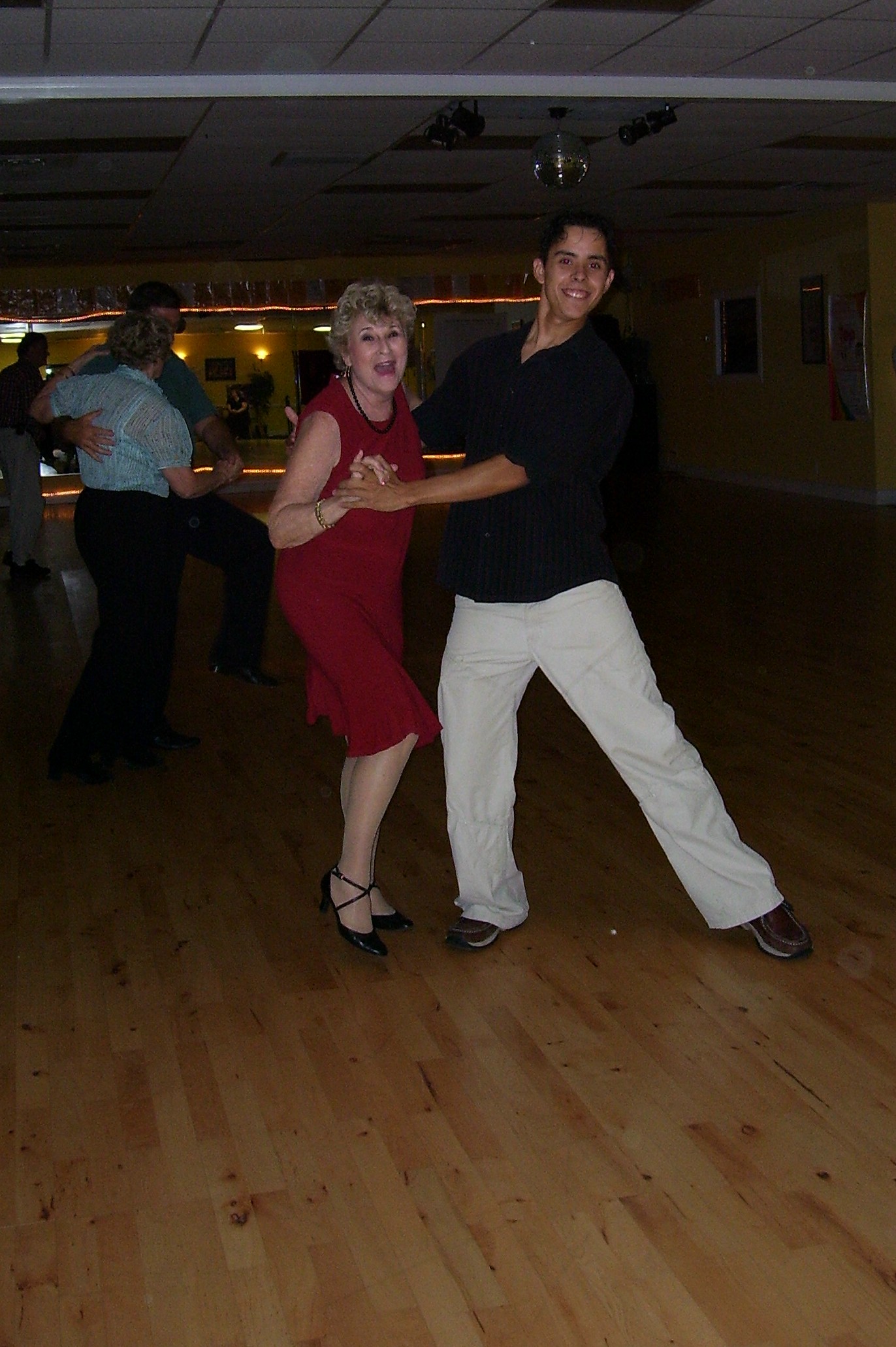 septdanceparty003.jpg
